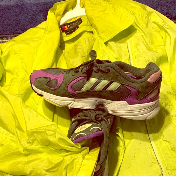 Adidas - Picture 1 of 1